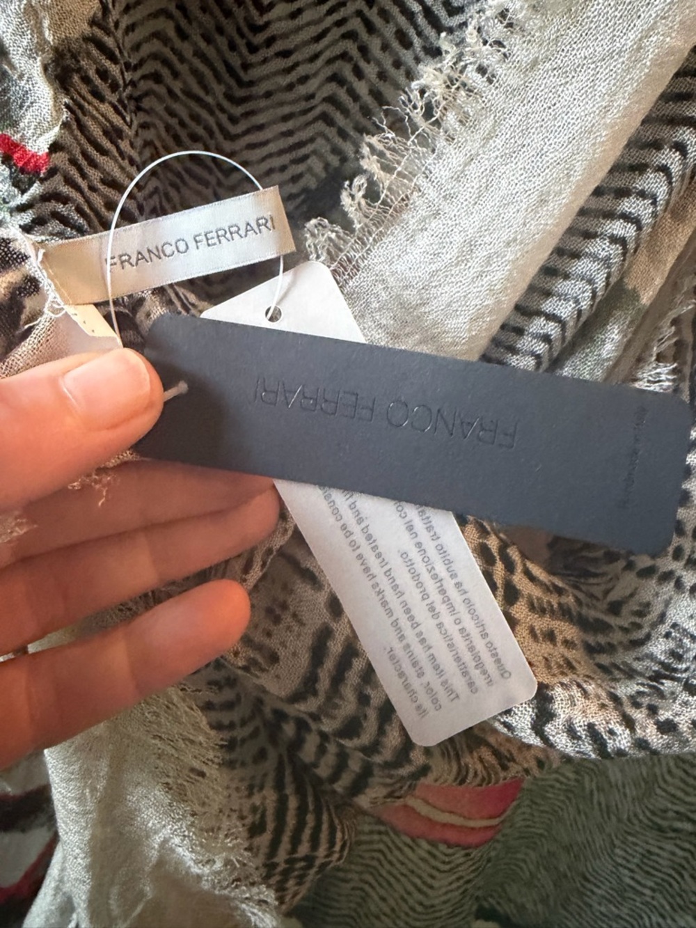 Franco Ferrari wool blend stole NWT - Picture 3 of 5